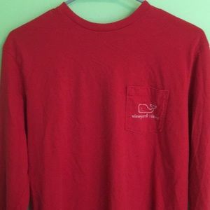 Vineyard Vines Tops - Vineyard Vines red log sleeve Vineyard Vines Tops - Vineyard Vines red log sleeve